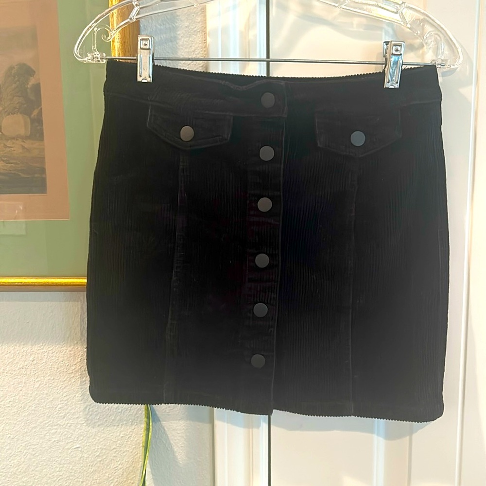 Super cute corduroy black mini skirt by Blue Spice!